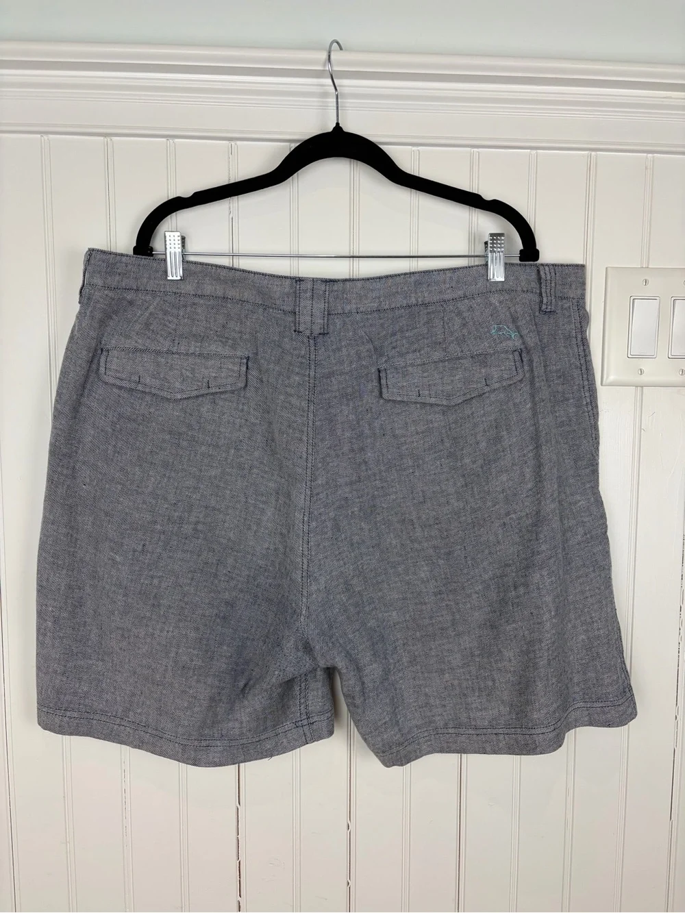 Tommy Bahama Bluish Gray Flat-Front Linen-Blend Shorts (40)